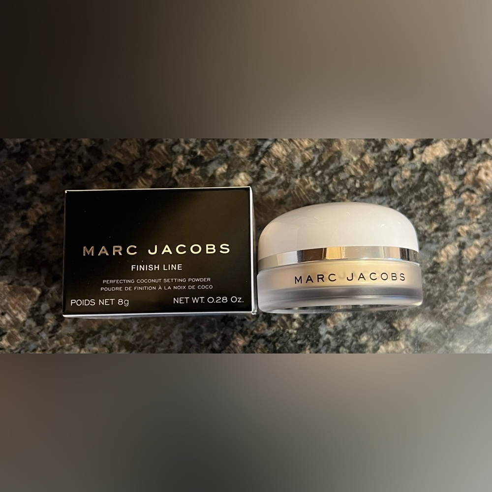 Marc Jacobs Finish Line Perfecting Coconut Setting Powder